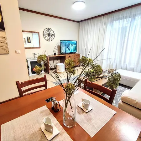 6 Luxury - Incl Wellness Hotel de apartamente Bansko